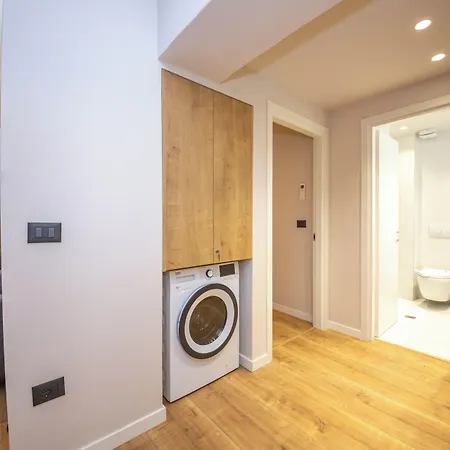 Blloku Unique 2 * Tiran