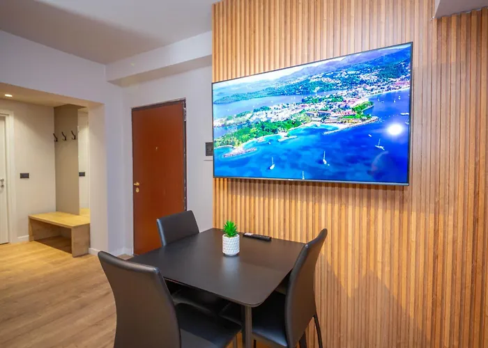 Apartment Blloku Unique 2